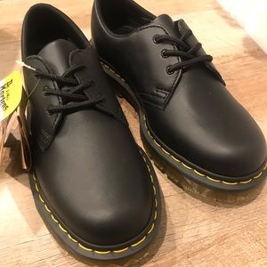 Black 1461 Dr. Martens Soft Wair extra comfort